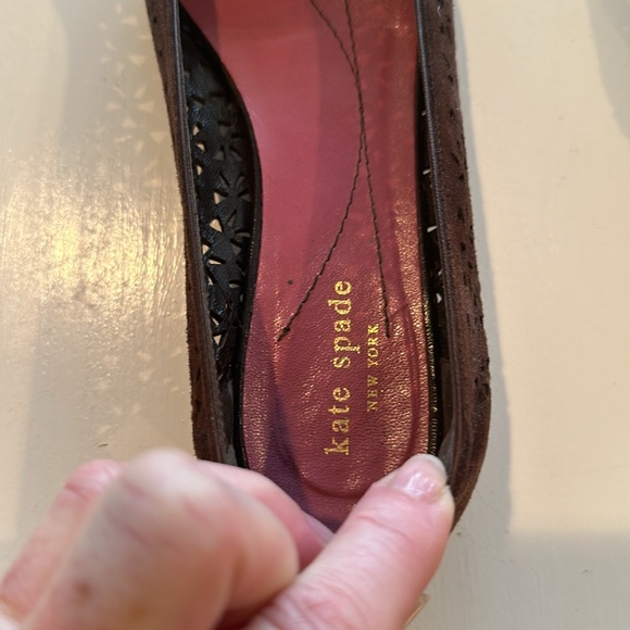 Kate Spade brown leather flat with pink detail - Picture 5 of 9